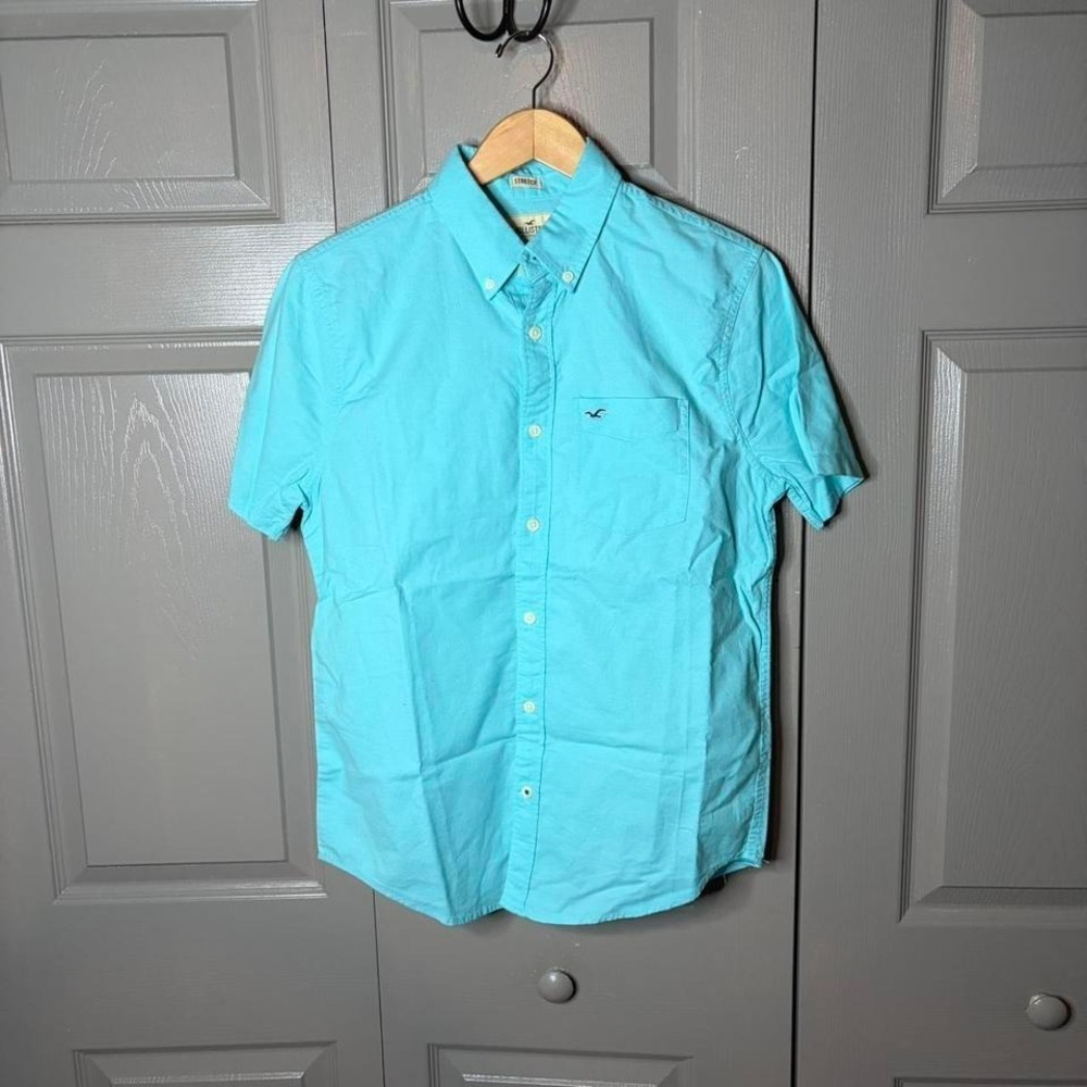 Hollister button up polo Size S